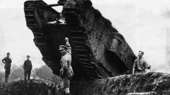 20 Vintage Images Of Soldiers In The Trenches