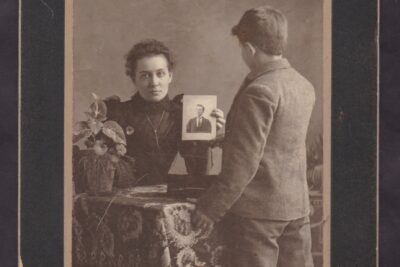 30 Hauntingly Beautiful Vintage Photographs of People With Vintage Photographs – Flashbak