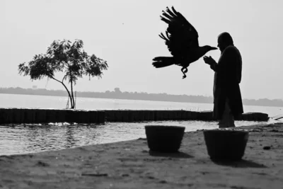 Unfiltered Moments Of Life Captured At Just The Right Moment By This Street Photographer (66 Pics)